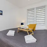Dedala 300m To The With Parking By Renters Appartement *