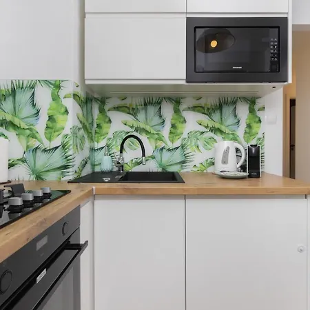 Dedala 300m To The By Renters *