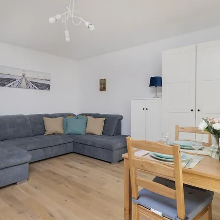Apartment Dedala 300m To The By Renters