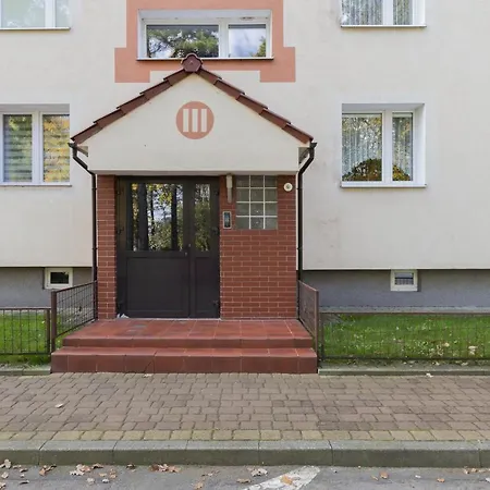 Dedala 300m To The By Renters 公寓