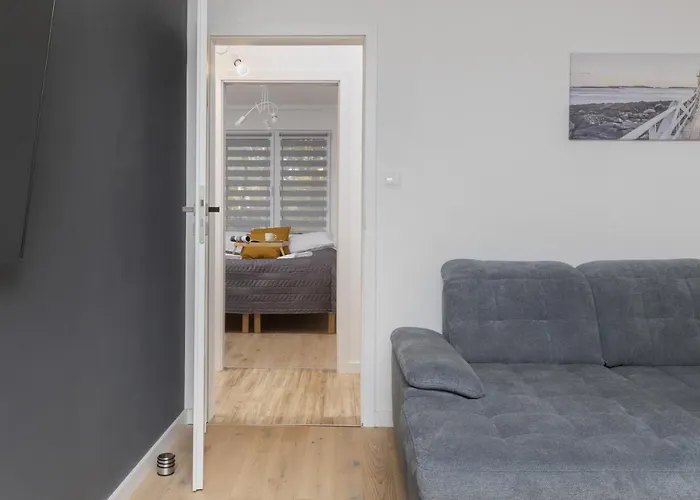 Apartment Dedala 300m To The With Parking By Renters Gdynia